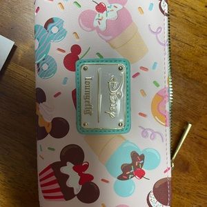 Loungefly wallet